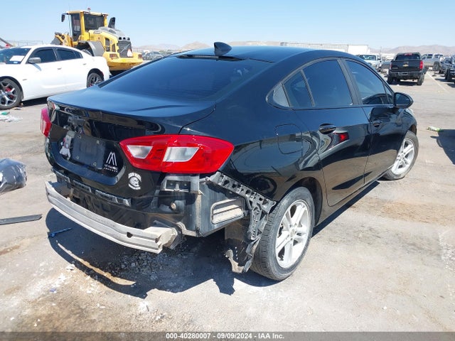 Chevrolet Cruze 2017 1G1BE5SMXH7217803 Image 4