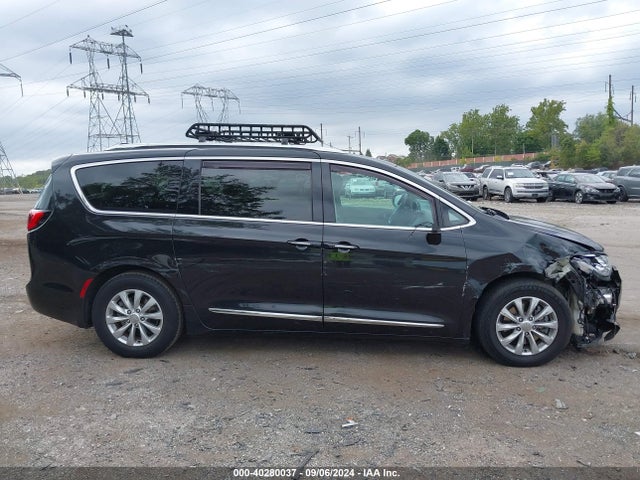 Chrysler Pacifica Touring L 2019 2C4RC1BG0KR555053 Image 13