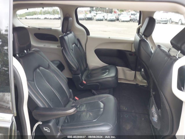 2C4RC1BG0KR555053 Chrysler Pacifica Touring L