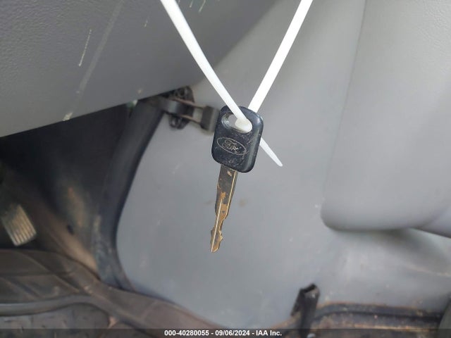 Ford E-250 Commercial 2014 1FTNS2EW5EDA00486 Image 11