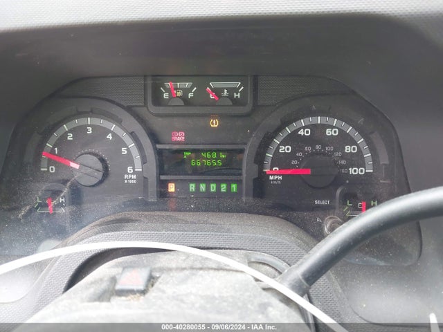 Ford E-250 Commercial 2014 1FTNS2EW5EDA00486 Image 7