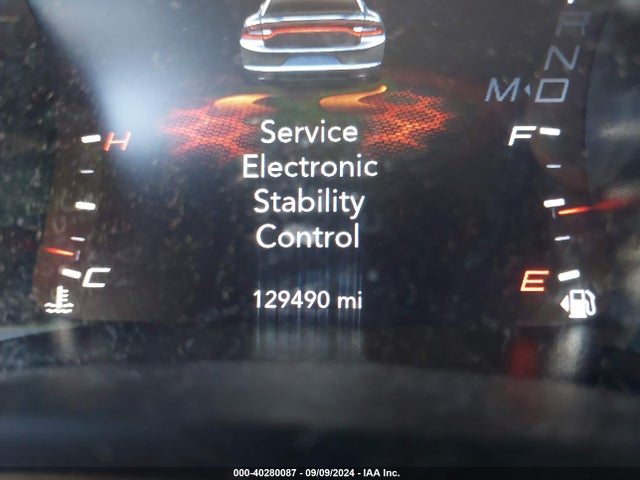 Auction sale of the 2018 Dodge Charger Sxt Rwd, vin: 2C3CDXBG2JH188008, lot number: 40280087