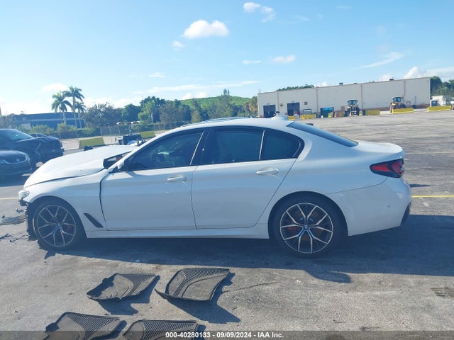 WBA53BH04MWX25338 BMW 530I