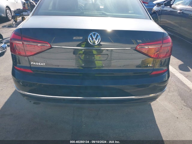 Volkswagen Passat 1.8t S 2017 1VWAT7A33HC020554 Image 17