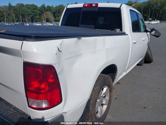 1C6RR7TT5KS614827 RAM 1500 Classic Slt  4x4 6'4 Box