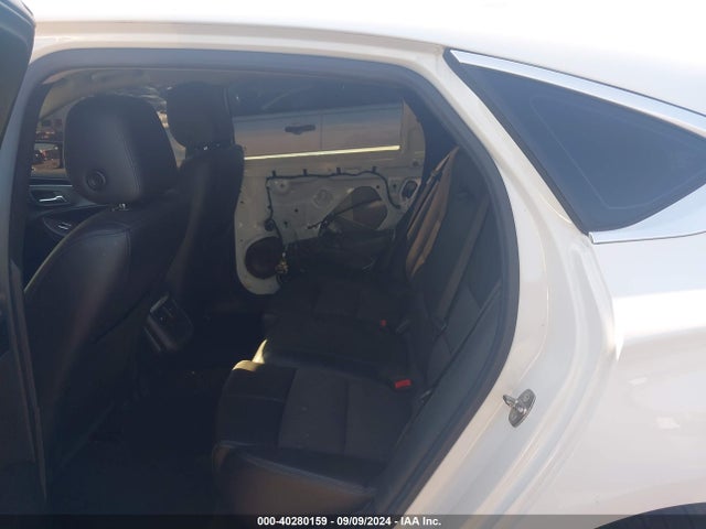 Chevrolet IMPALA 1LT 2017 2G1105S31H9190295 Image 8