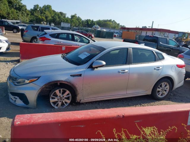 5XXGT4L32KG286325 KIA Optima Lx