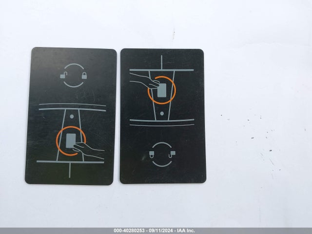 2023 TESLA MODEL Y 7SAYGDEEXPF816495 Photo 10