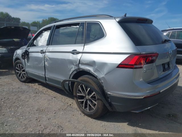 3VV2B7AXXMM041568 Volkswagen Tiguan 2.0t Se/2.0t Se R-line Black/2.0t Sel