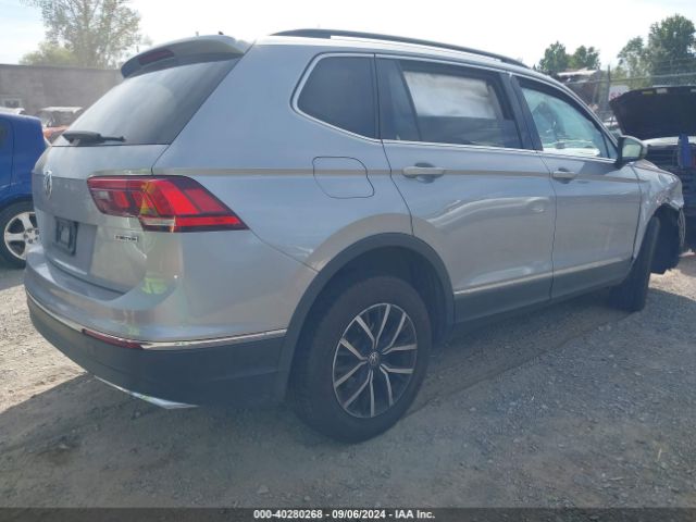 3VV2B7AXXMM041568 Volkswagen Tiguan 2.0t Se/2.0t Se R-line Black/2.0t Sel