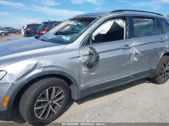 3VV2B7AXXMM041568 Volkswagen Tiguan 2.0t Se/2.0t Se R-line Black/2.0t Sel
