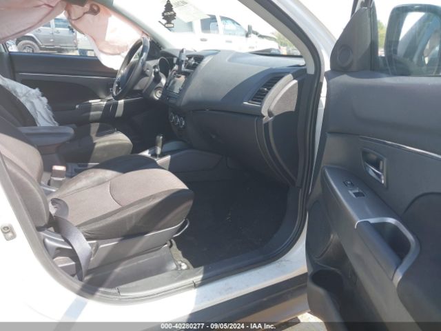 2019 MITSUBISHI OUTLANDER SPORT JA4AR3AU7KU010558 Photo 4