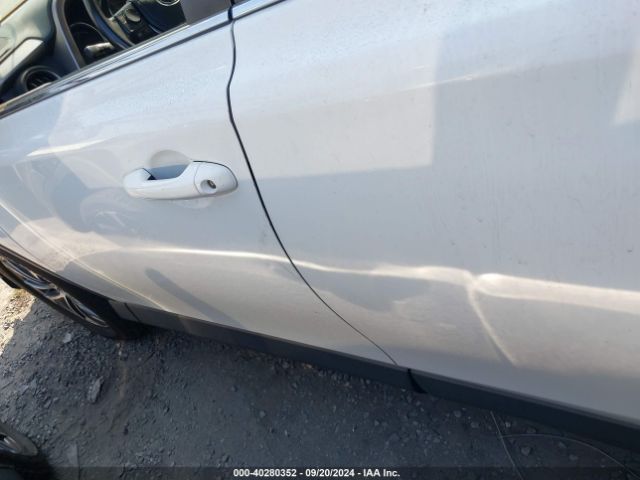 JTMRJREV9GD057748 Toyota Rav4 Hybrid Xle
