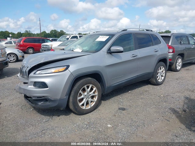 1C4PJMCS1HW647807 Jeep Cherokee Latitude 4x4