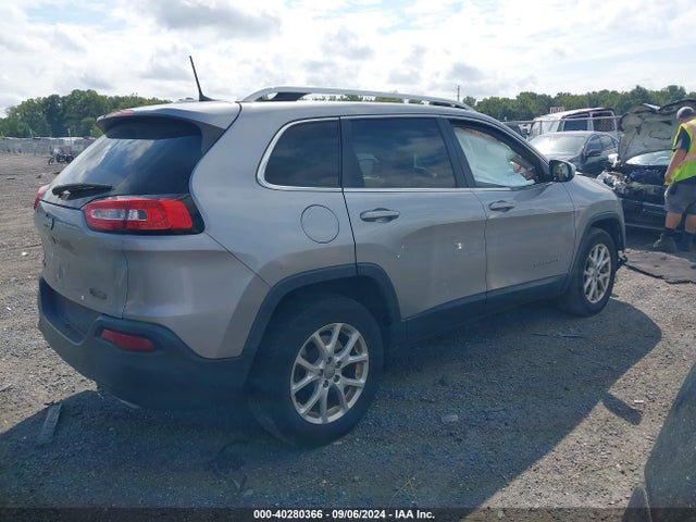 1C4PJMCS1HW647807 Jeep Cherokee Latitude 4x4