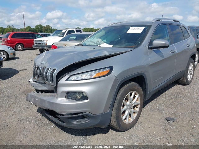 1C4PJMCS1HW647807 Jeep Cherokee Latitude 4x4