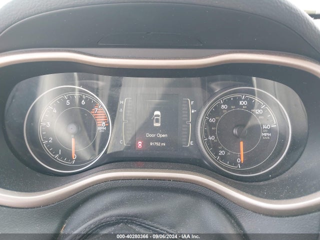 1C4PJMCS1HW647807 Jeep Cherokee Latitude 4x4