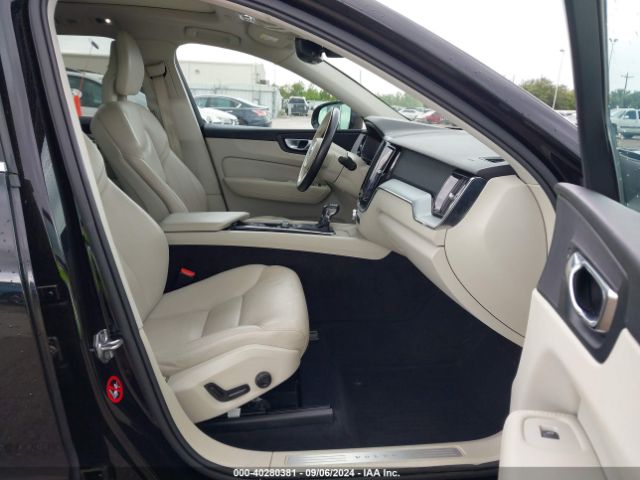 YV4A22RK0J1009613 Volvo Xc60 T6 Momentum