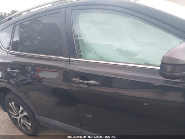 Toyota RAV4 LE 2016 2T3BFREV1GW480426 Image 13