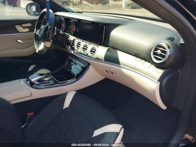 WDDZF4KB1HA241685 Mercedes-Benz E 300 4matic
