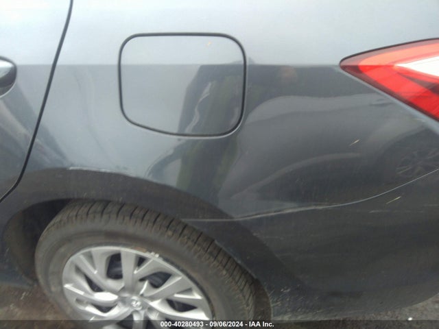 Toyota COROLLA LE 2018 2T1BURHE5JC024173 Image 17