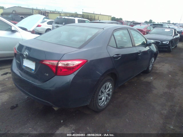 Toyota COROLLA LE 2018 2T1BURHE5JC024173 Image 4