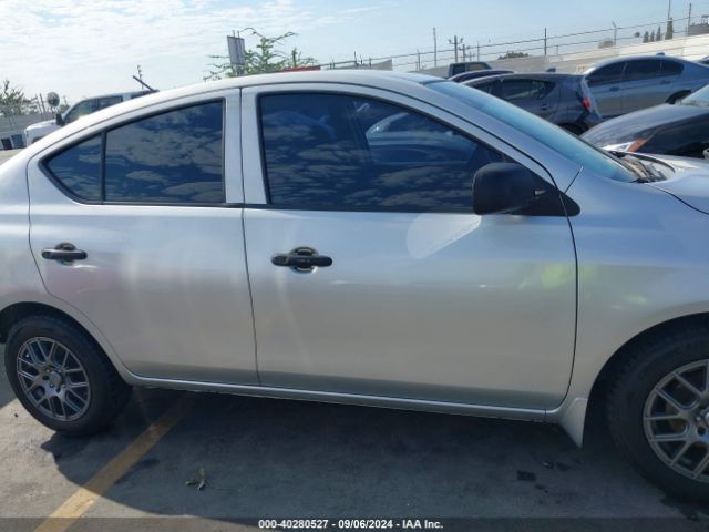 3N1CN7AP9FL955171 Nissan Versa 1.6 S