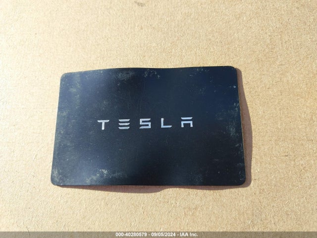 2021 TESLA MODEL Y 5YJYGDEE8MF207169 Photo 10