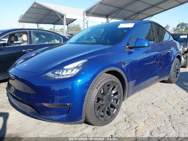 2021 TESLA MODEL Y 5YJYGDEE8MF207169 Photo 1