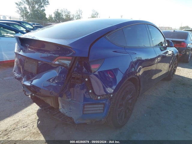 2021 TESLA MODEL Y 5YJYGDEE8MF207169 Photo 3