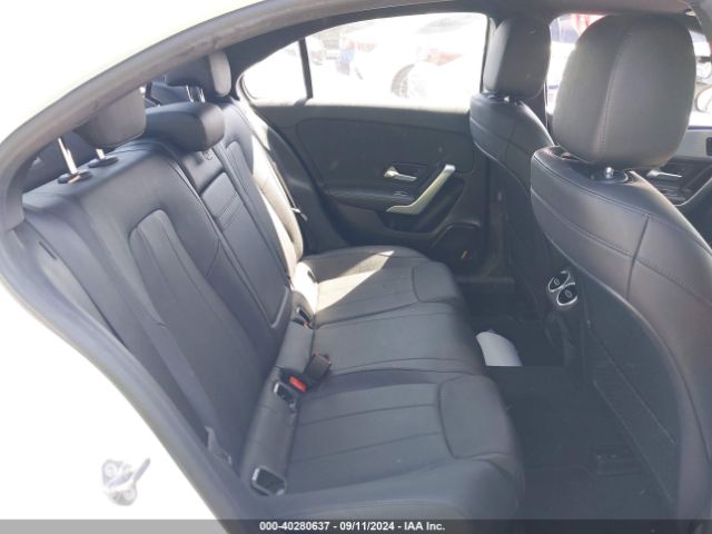 WDD3G4EB5KW032779 Mercedes-Benz A 220