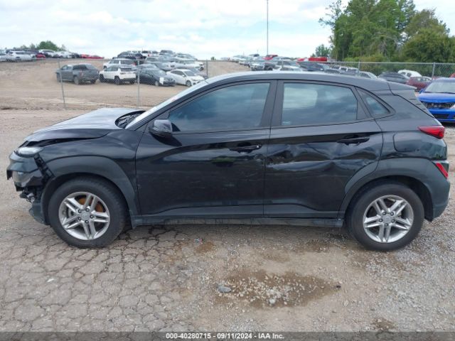 KM8K22ABXNU833444 Hyundai Kona Se