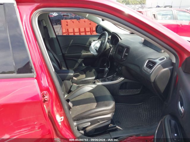 3C4NJDBB7JT331588 Jeep Compass Latitude 4x4