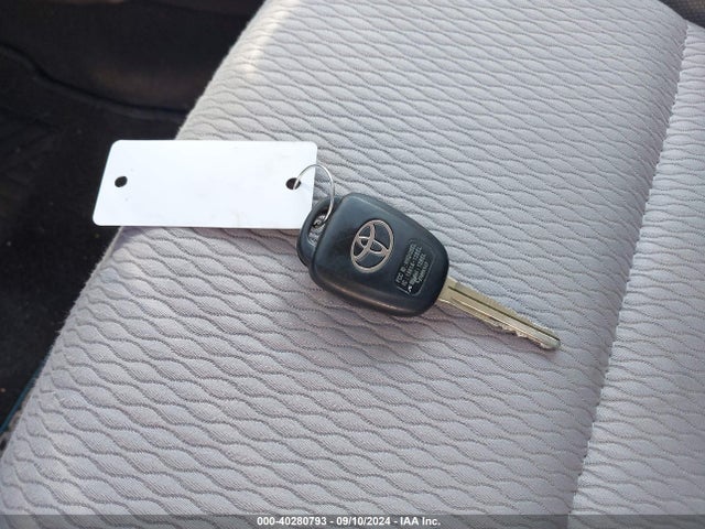 Toyota COROLLA LE 2015 5YFBURHE9FP328324 Image 11