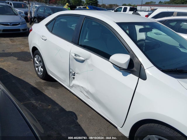Toyota COROLLA LE 2015 5YFBURHE9FP328324 Image 6