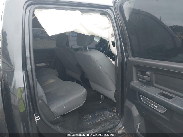1C6RR7KG1HS826573 RAM 1500 Tradesman  4x4 5'7 Box