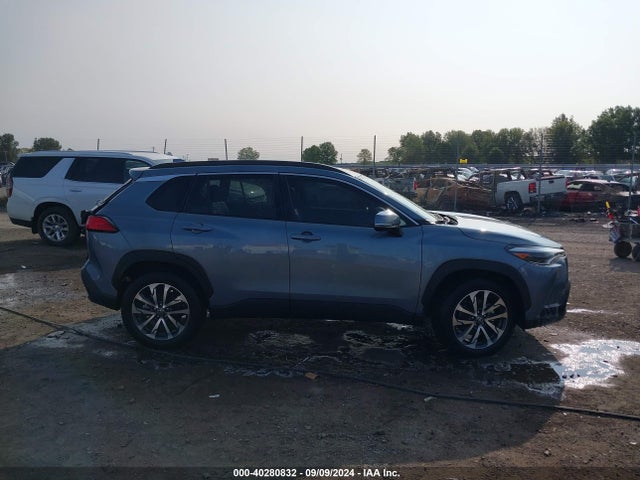 Toyota Corolla Cross Xle 2022 7MUDAAAG9NV008107 Image 13