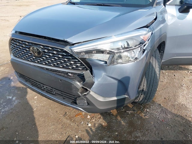 Toyota Corolla Cross Xle 2022 7MUDAAAG9NV008107 Image 17
