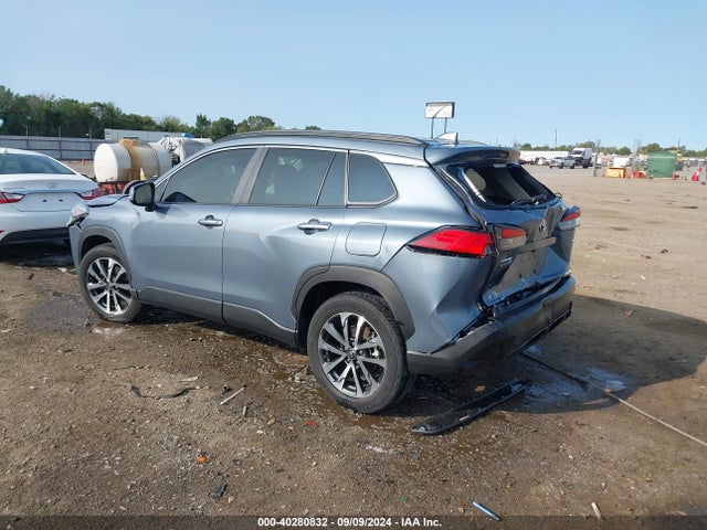 Toyota Corolla Cross Xle 2022 7MUDAAAG9NV008107 Image 3