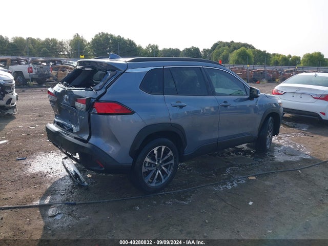 Toyota Corolla Cross Xle 2022 7MUDAAAG9NV008107 Image 4
