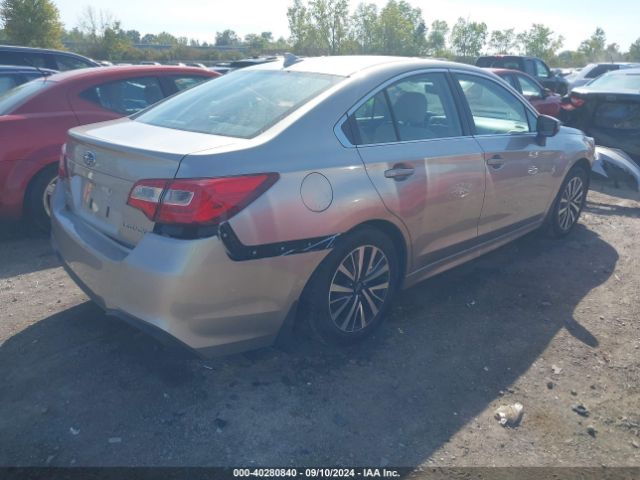 4S3BNAF65J3046886 Subaru Legacy Premium