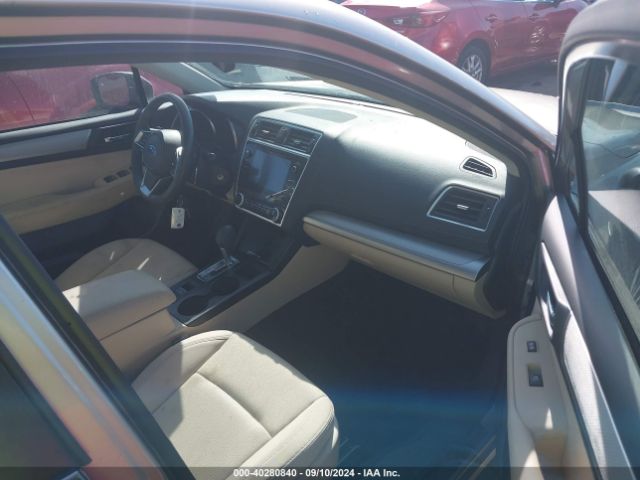 4S3BNAF65J3046886 Subaru Legacy Premium