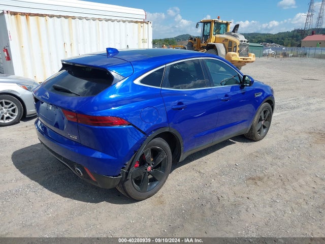 2018 JAGUAR E-PACE SADFP2FX6J1Z30216 Photo 3