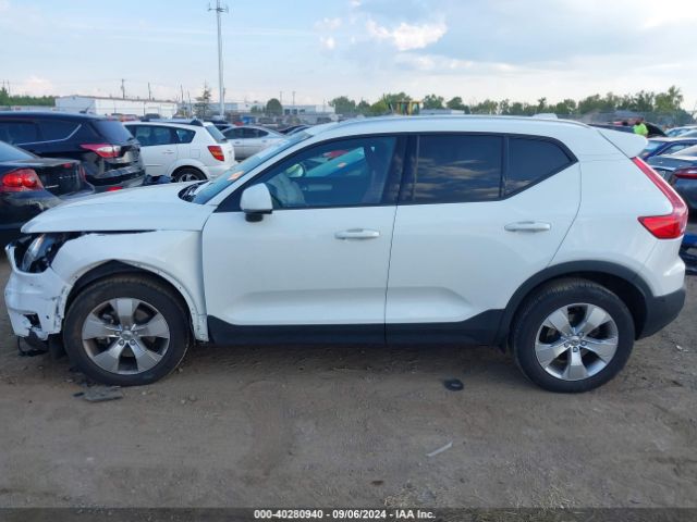 YV4162UK5K2122948 Volvo Xc40 T5 Momentum