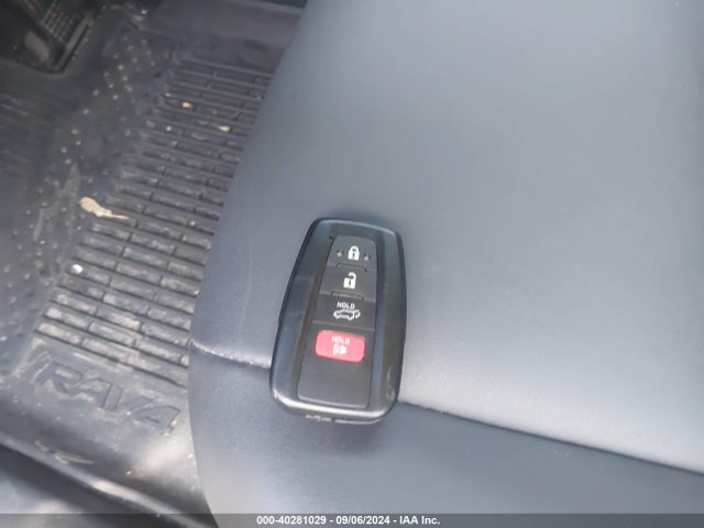 Toyota Rav4 Xle Premium 2024 2T3A1RFV3RC441575 Image 11