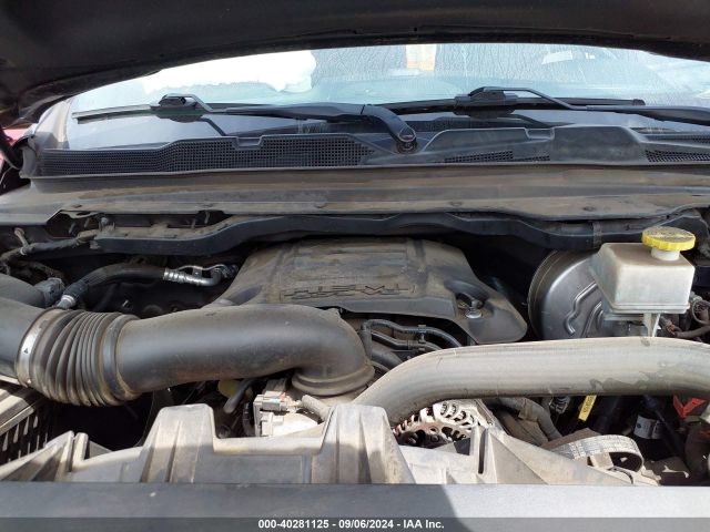 1C6RREJT3KN852133 RAM 1500 Laramie  4x2 5'7 Box