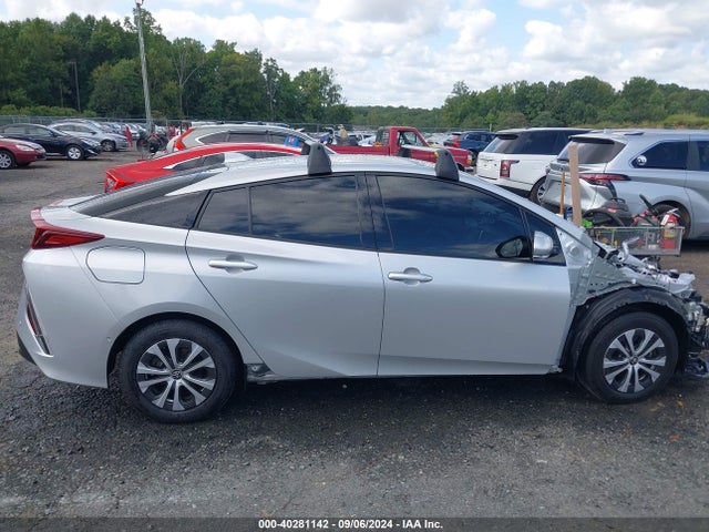 Toyota Prius Prime Limited 2020 JTDKARFP9L3155812 Image 14