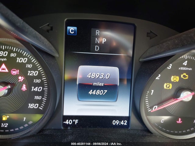 WDC0G4JB0JV076965 Mercedes-Benz GLC 300