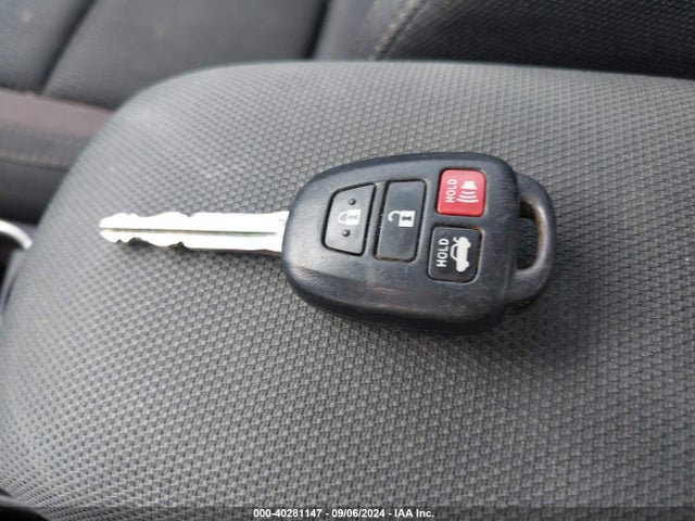 Toyota COROLLA LE 2017 5YFBURHE3HP677367 Image 11