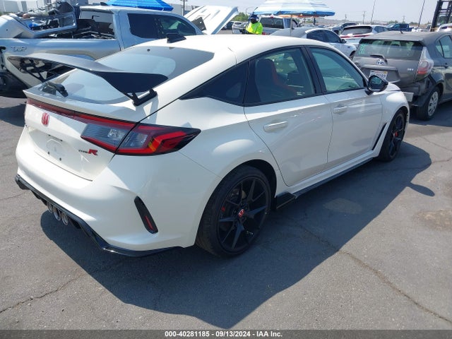 Honda Civic Type R Base (m6) 2024 JHMFL5G43RX000651 Image 4